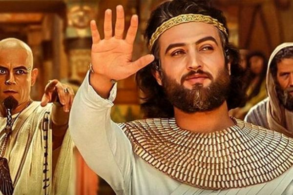 برگردیم به سریال یوسف پیامبر و پشت صحنه‌های جذاب این سریال که هیچوقت از تلویزیون پخش نشد؛ از سیلی زلیخا به یوسف تا...+ فیلم