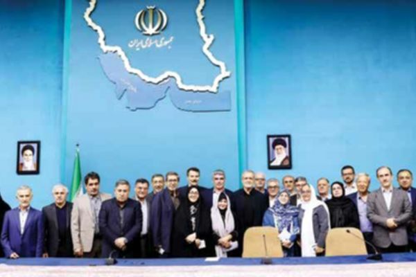 رئیس جمهوری در دیدار جمعی از اعضای جبهه اصلاحات: آماده ایم حتی با اپوزیسیون هم گفت و گو کنیم