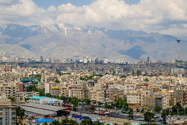 پیش‌بینی حساس از بازار مسکن در پاییز ۱۴۰۴ / بخریم یا صبر کنیم ؟!