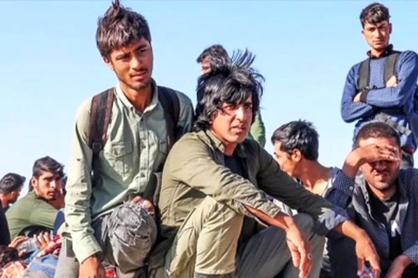 بحران اقتصادی ایران که افغانستان در آن دست دارد! + چرا مدارا می کنیم؟!