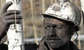 آخرین خبر از افزایش حقوق کارگران / حقوق زحمتکشان به 15 میلیون رسید یا می رسد ؟! 