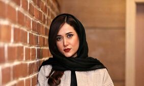 عکس مشکوک از پریناز ایزدیار در آغوش یک پسر ! / کار خانم بازیگر به کجا کشید ؟!