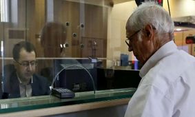 تأخیر دوباره در حقوق بازنشستگان: کاسه صبر لبریز شد!