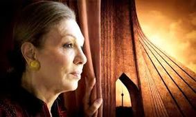 عکس زننده از فرح پهلوی با مردان لخت در شیراز / شرم آور برای شاه ایران !