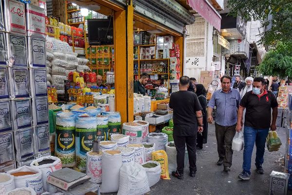 شوک کالاهای اساسی به مردم / قیمت هایی که یک شبه بالا و پایین شدند !