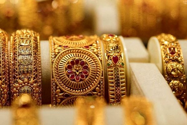 قیمت طلای ۱۸ عیار امروز ۱۲ آبان ۱۴۰۴ /  سکه امامی چند؟