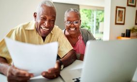 جزئیات واریز فوری 4 تا 7 میلیون تومان برای بازنشستگان در مهر 1404 + جدول