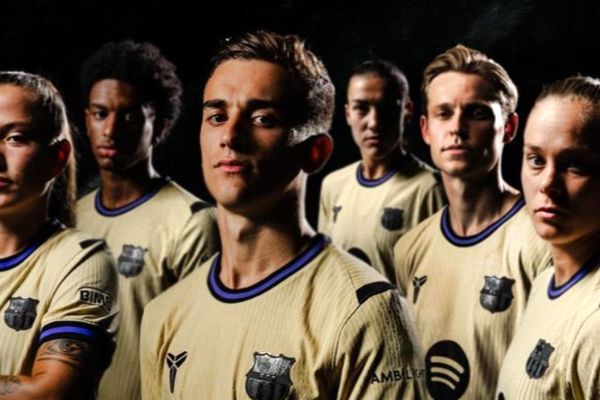 پیراهن دوم بارسلونا در فصل 2025-26 رسماً رونمایی شد + عکس