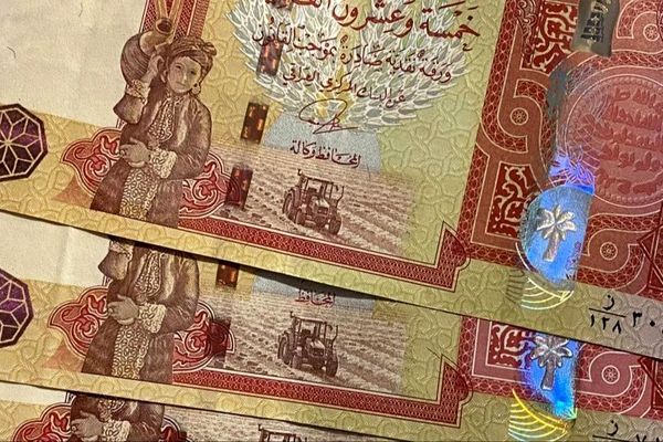 قیمت دینار عراق  به تومان امروز سه شنبه 4 آذر ماه 1404