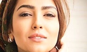 خلوت خاص مونا کرمی با فرزندش کنار ساحل +فیلم