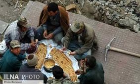 آرزوی دوردستِ ماشین‌دار شدن /  ۱۹ ماه پس‌اندازِ کامل دستمزد برای خرید یک «پراید هاچبک»! 