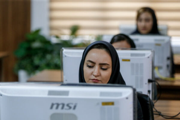 خبر فوری مجلس درباره حقوق ۱۴۰۶ کارمندان