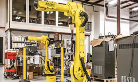 ایران‌خودرو در مسیر تحول؛ روایت یک روز میان ربات‌ها و خودروهای آینده