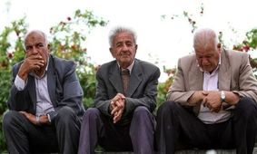 فاجعه در راه است! | بازنشستگان با این کار زندگی‌شان را نابود می‌کنند!