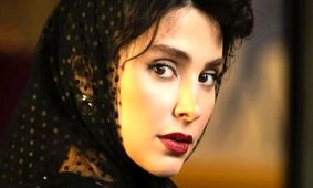 لاله مرزبان با استایل قرمز و آبی: استقلالی یا پرسپولیسی؟