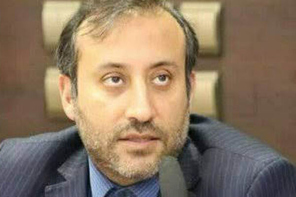 سخنی با تازه‌منصوب‌شدگان عدلیه؛ در زمین حاشیه‌سازان گرفتار نشوید 