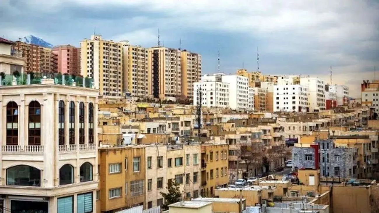 راهنمای کامل خرید خانه با 2 میلیارد در تهران + جدول قیمتهای 1404
