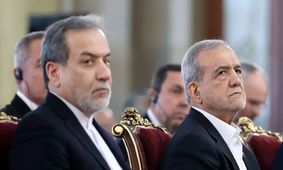 تحلیل کارنامه یکساله سیاست خارجی/ از مذاکره تا میدان جنگ