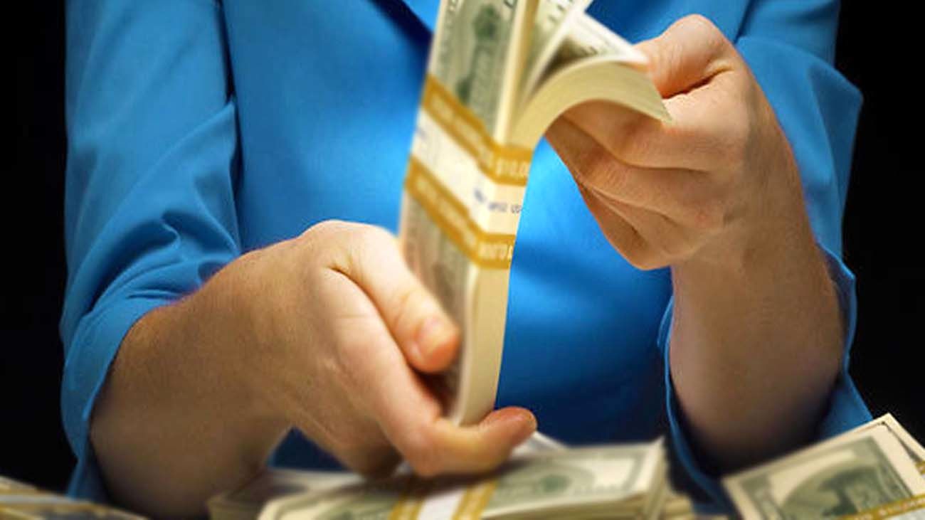 عاملان اختلاس راهآهن تهران فرار کردند! +عکس
