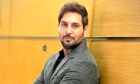 دانیال عبادی با استایل سبز پاییزی جنجالی در جشن حافظ؛ جسورانه‌ترین انتخاب این ستاره! + فیلم