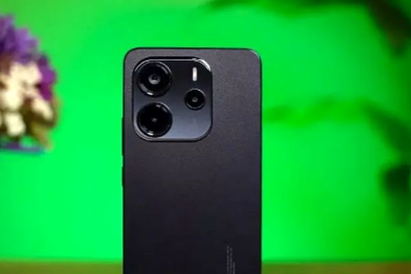 قیمت گوشی سامسونگ، شیائومی و آیفون امروز دوشنبه 27 مرداد + جدول