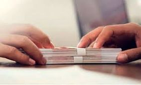 خبر خوش دولت درباره حقوق کارمندان و بازنشستگان
