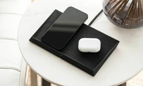 تسلا از شارژر بی‌سیم 300 دلاری با امکان شارژ همزمان سه دستگاه رونمایی کرد
