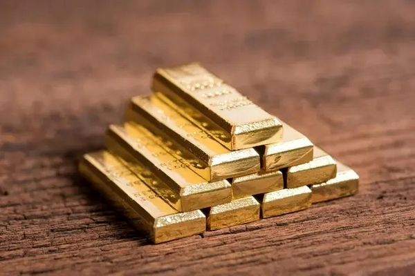 بازگشت قیمت طلا جهانی امروز (۸ آبان) به مدار صعود