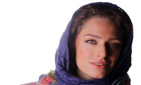 اولین عکس از مراسم عروسی خانم بازیگر چشم رنگی ایران / نگین کولاک کرد !