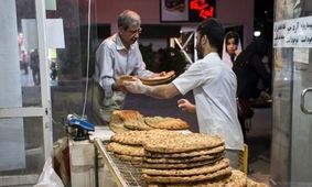 فاجعه معیشتی کارگران؛ یک روز حقوق برابر با ۷ نان سنگک!