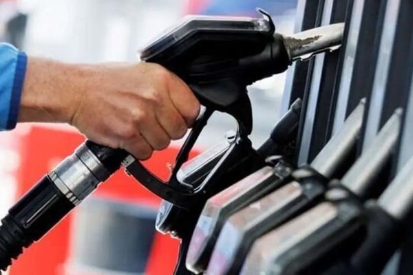 از امروز بنزین گران شد، یک باک ۳۰۰ هزار تومان!