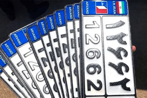 لاتین شدن پلاک خودروهای ایرانی؟/ پاسخ مهم سردار حسینی!