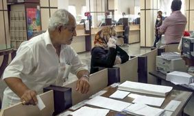 بریز و بپاش تامین اجتماعی برای بازنشستگان / تا پایان پاییز منتظر باشید