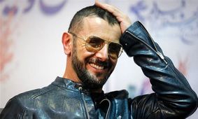 عکس لو رفته از دورهمی 2 بازیگر مرد ایرانی با همسران بی حجابشان / منشوری و زننده !