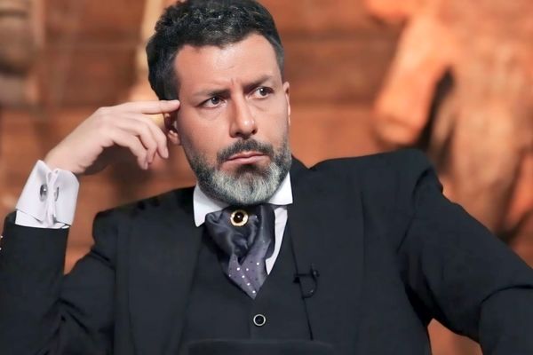 واکنش تند مجید واشقانی به اتهامات: برنامه بدون مجوز نداریم! + فیلم