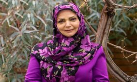 عکس شوکه کننده از خانم مجری معروف صدا و سیما در آمریکا