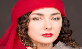 آیا می دانستید خواهر این خانم بازیگر ایرانی خواننده است ؟!