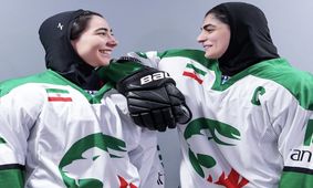 گزارش تصویری / افتخار آفرینی دختران هاکی روی یخ ایران