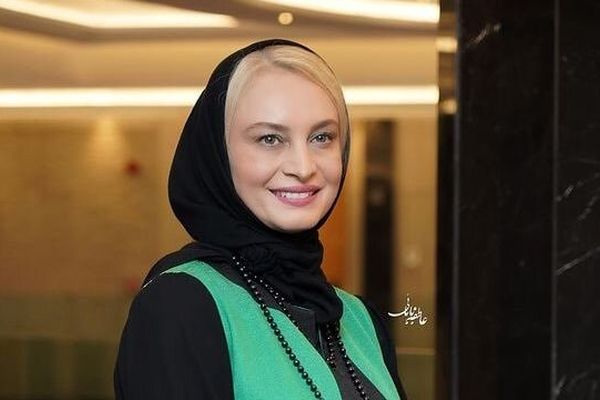 جشن کریسمس ارامنه با حضور چهره پرحاشیه در کلیسای خبرساز اصفهان + فیلم