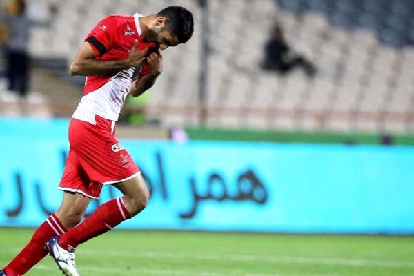 حضور مدافع سابق پرسپولیس در باشگاه برای دیدار با درویش!