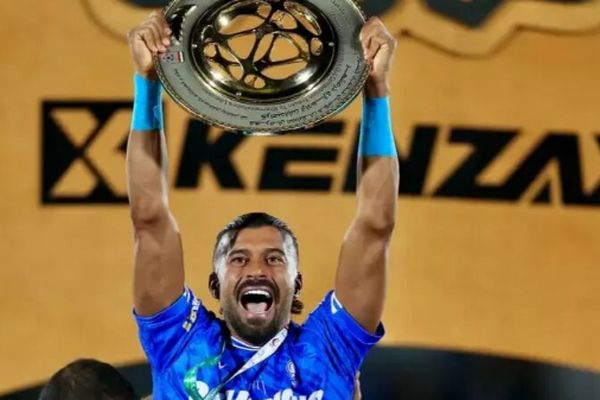 قرارداد جدید رامین رضاییان برابر با حقوق ۱۹۰ کارمند؟!