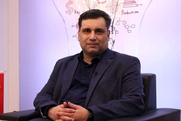 نکات طلایی همایون دارابی برای معامله‌گران بازار بورس