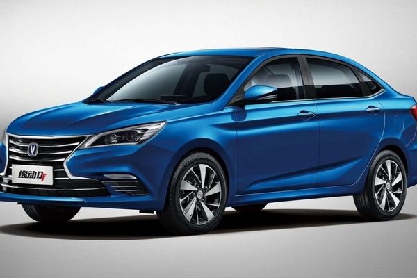 رونمایی از محصول جدید ایران خودرو همراه با تغییر لوگو + تصاویر