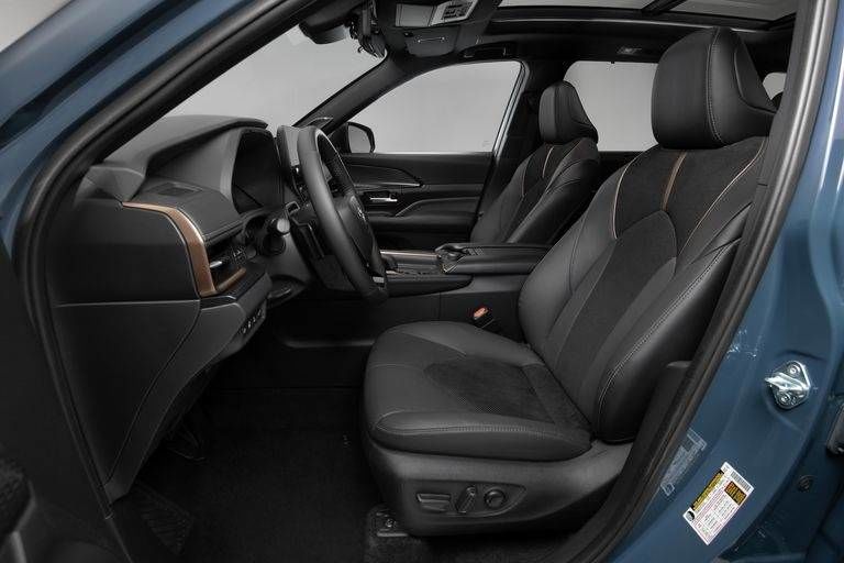 خودرو شاسی بلند Toyota grand highlander جدید
