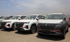 بازار خودروهای خارجی بدون مشتری/ افزایش قیمت 400 میلیونی!