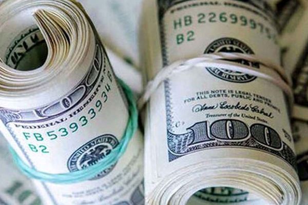 ۱۰۰ نفر چگونه میلیاردها دلار را به جیب زدند؟