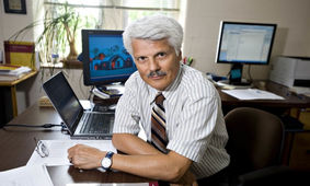 نقش جواد صالحی اصفهانی در ارائه راهکارهای اقتصادی ایران!