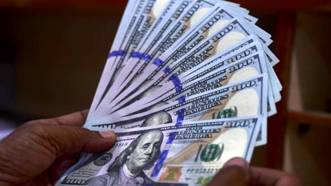 دلار ارزان میشود یا دوباره اوج میگیرد؟