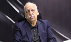 عبده تبریزی:  اگر قیمت ارز را آزاد کنیم شاید قیمت آن پایین‌تر از نرخ فعلی شود/ منافع عده ای در تداوم وضعیت‌های غیرشفاف است+ فیلم 