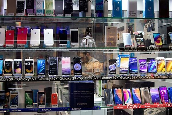 قیمت گوشی‌ها نجومی شد؛ آیفون و سامسونگ چند؟